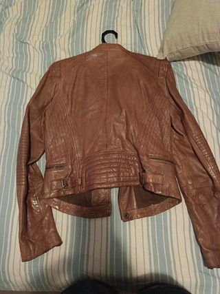 Chaqueta piel marrón Zara