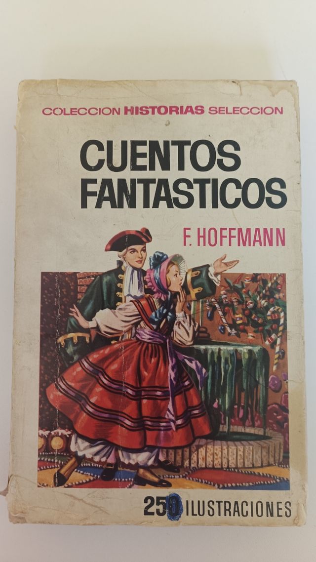 Libro con ilustraciones de comic "El Cascanueces"