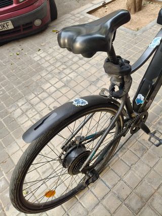 Bicicleta eléctrica trekking aluminio