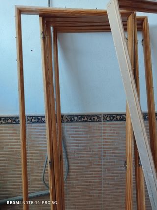 Puertas madera maciza