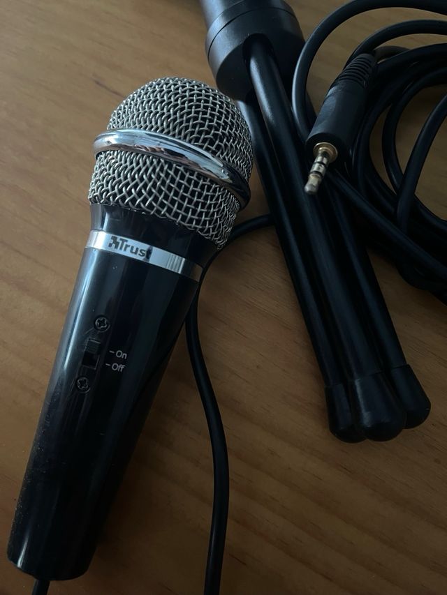 Micrófono Trust con soporte