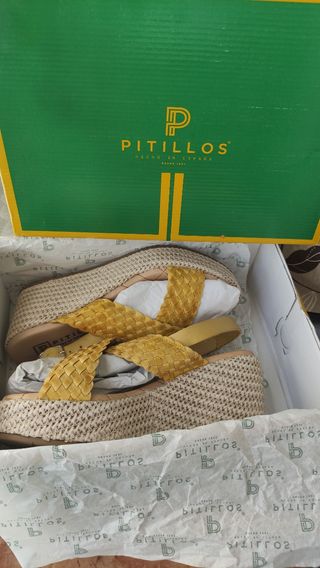 Sandalias Pitillos amarillas nº39