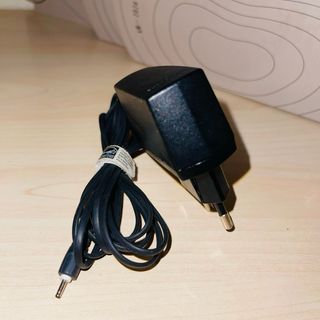 Cargador Nokia Original - Punta fina