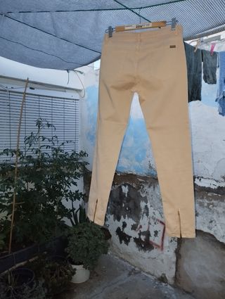 Pantalones pitillo Zara