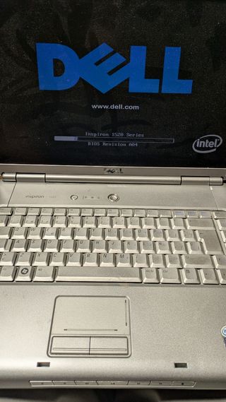 Portátil Dell Inspiron 1520 averiado