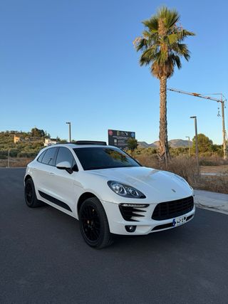 Porsche Macan S 