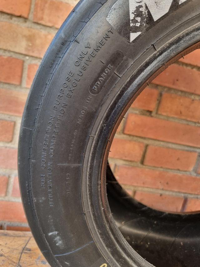 Neumático Michelin F2 usado