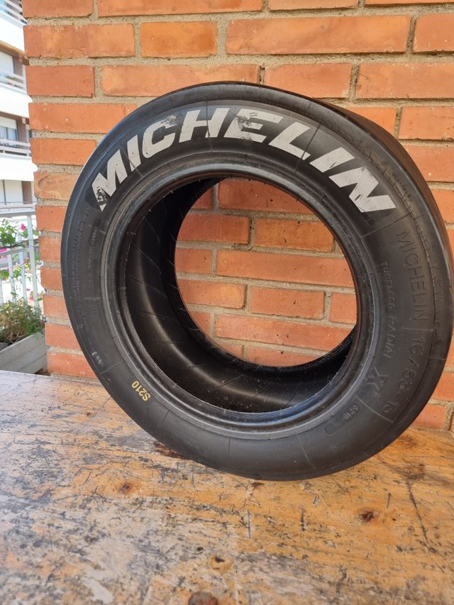 Neumático Michelin F2 usado