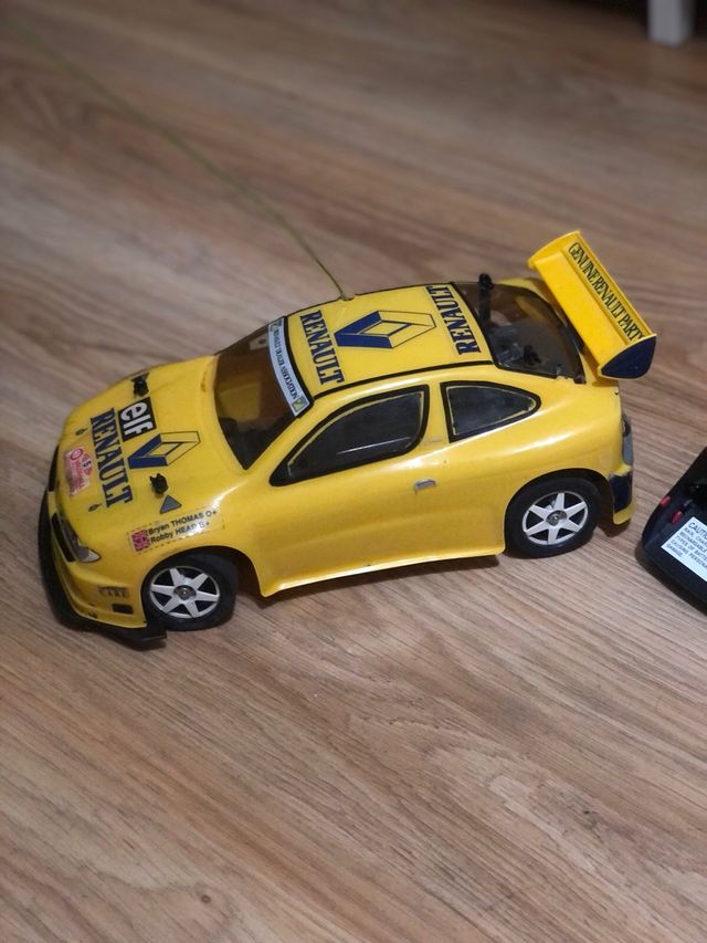 Coche radio control Renault Megane Vintage Nikko