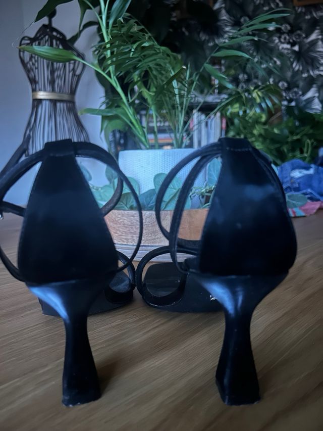 Sandalias negras tacón 41 de cocktel piel