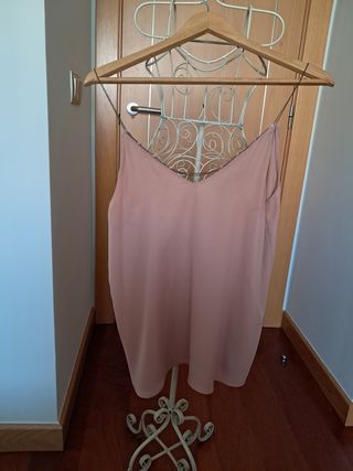 Blusa rosa palo cadenita escote