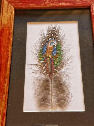 Set 2 quadri con piume dipinte