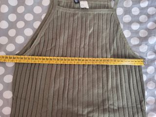 Top corto H&M verde oliva Tg M