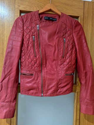 Cazadora Zara Basic piel roja Talla S
