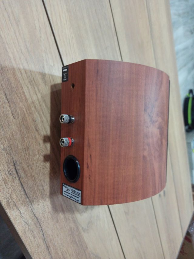 Wharfedale 100W pequeño Altavoz central