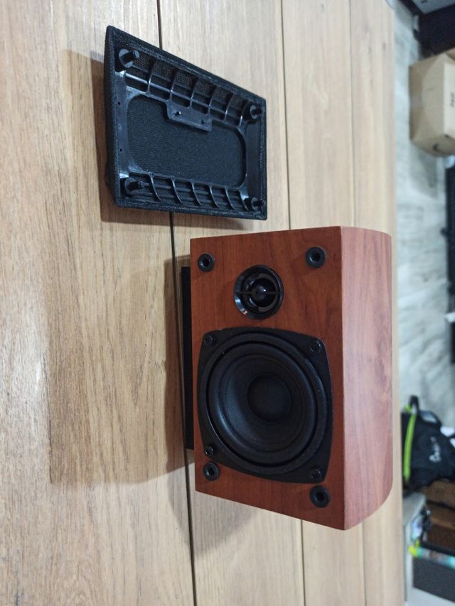 Wharfedale 100W pequeño Altavoz central