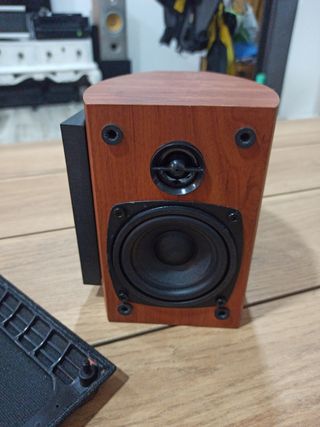 Wharfedale 100W pequeño Altavoz central