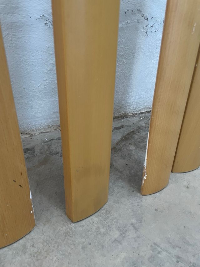 Puerta madera con cristal traslucido