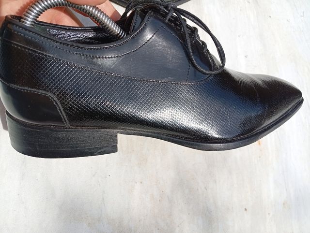 Scarpe stringate eleganti nere 40