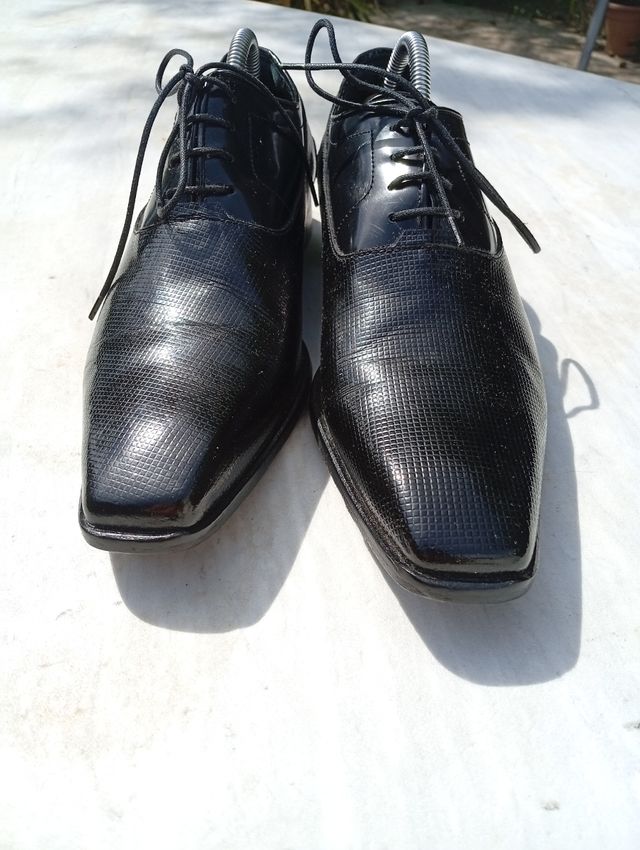 Scarpe stringate eleganti nere 40