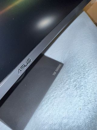 Monitor ASUS TUF Gaming VG24VQE 23.6" Curvo