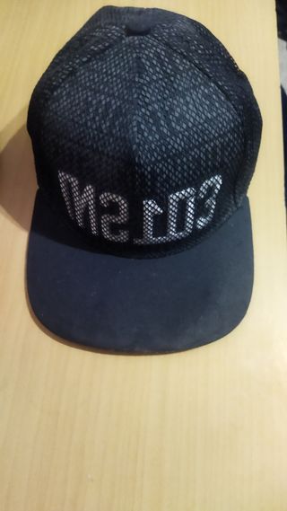 Gorra negra malla