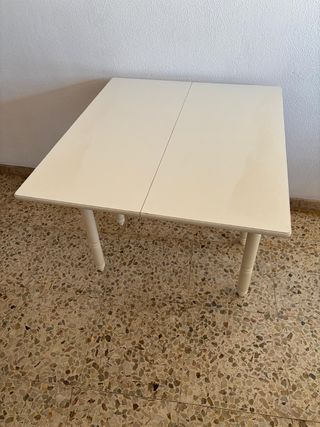 Mesa blanca extensible - Cocina