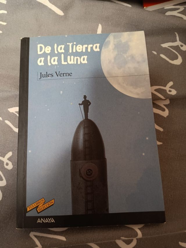 De la Tierra a la Luna (Spanish Edition)