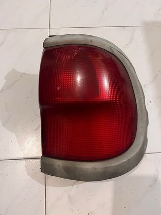 Optica trasera Derecha Nissan Terrano