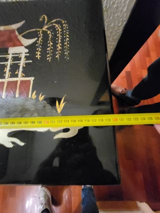 Armadio cinese in legno laccato a Barcellona