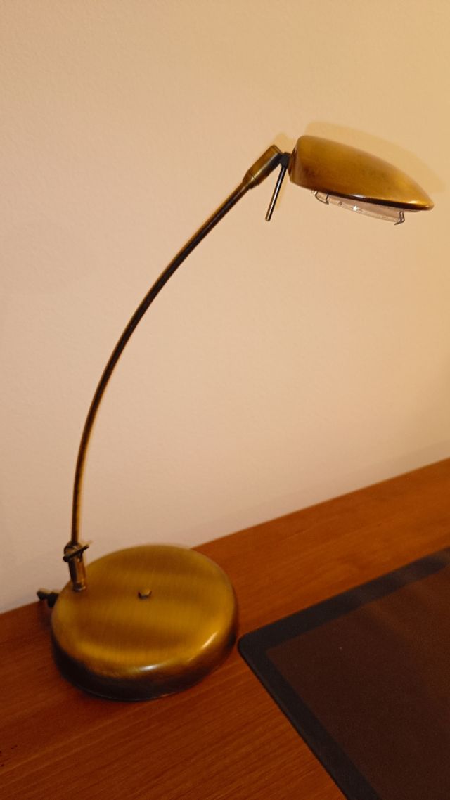Flexo vintage dorado metal