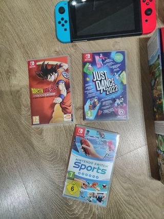 Nintendo Switch - Azul y Rojo
