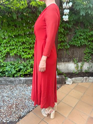 Vestido rojo fiesta midi