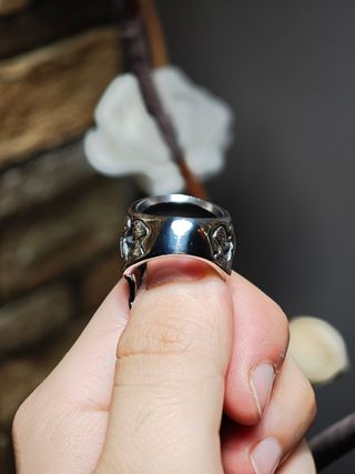 Anello teschio punk 