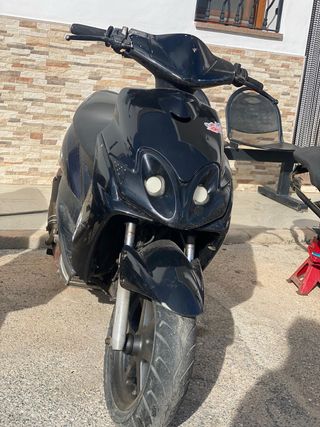 Yamaha Jog RR - Scooter
