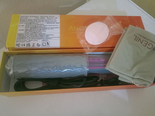 Piastra per capelli ANGENTIL - nera e rosa