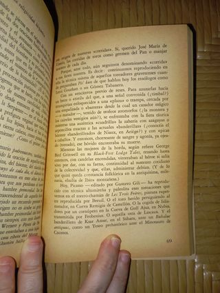 Libro: Junto a la Tumba de Larra