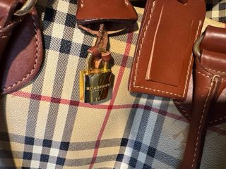 Bolso Burberry clásico
