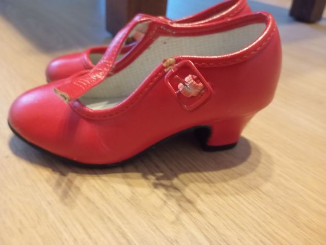 Zapatos rojos niña talla 23