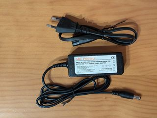 Adaptador de corriente 9V 2000mA