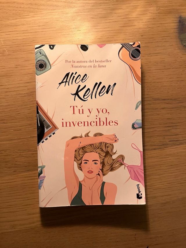 Tú y yo, invencibles: La autora más vendida del...