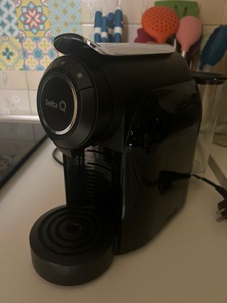 Cafetera Delta Q - Máquina Espresso Capsulas