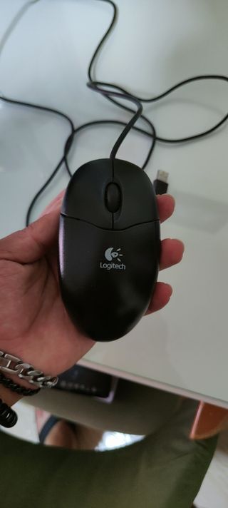Ratón Logitech - Negro