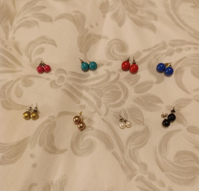 8 pares pendientes - Colores variados