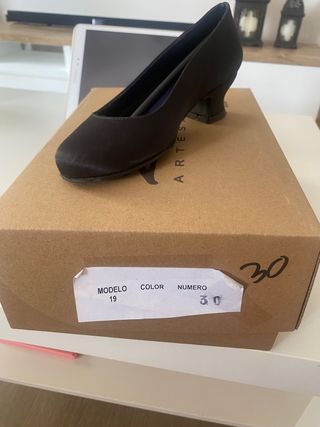 Zapatos alicantina niña talla 30
