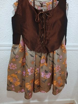Falda y chaleco Baturra beige y naranja