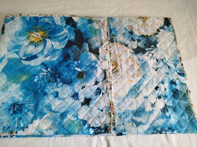 Copriletto singolo azzurro fiori