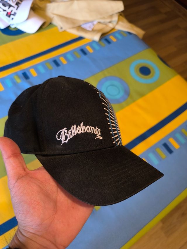 Gorra Billabong negra y azul
