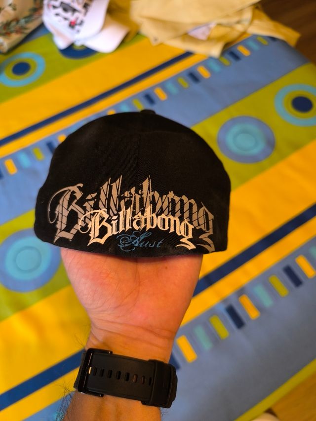 Gorra Billabong negra y azul