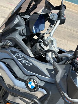 BMW F 750 GS - Moto Trail